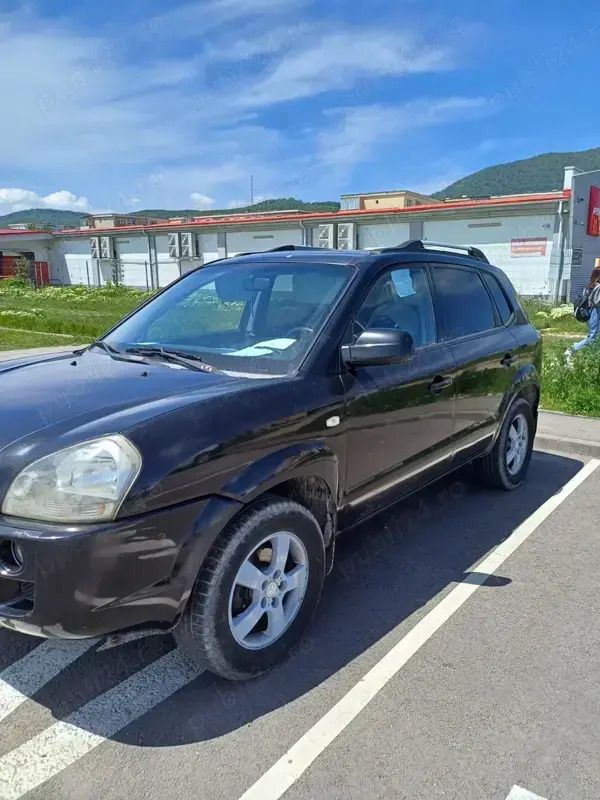 Utilizat 2006 Hyundai Tucson SUV | 2.300 EUR (Preț bun) - Imagine 1/3