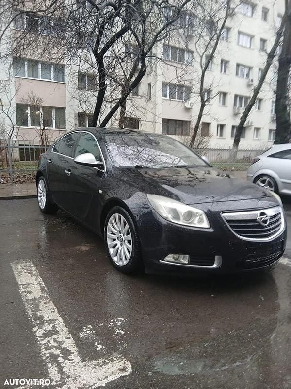 Second-hand Opel Insignia 160 CP (117 kW) 2009 Culoarenegru Berlinǎ