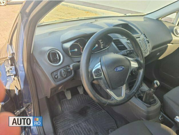 Albastru Utilizat 2017 Ford Fiesta Hatchback | 5.990 EUR (Preț OK) - Imagine 1/4