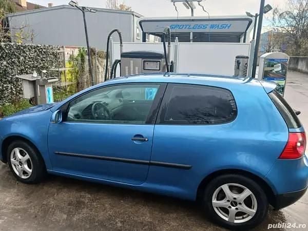 Utilizat 2004 VW Golf V Hatchback | 1.350 EUR (Preț bun) - Imagine 1/4