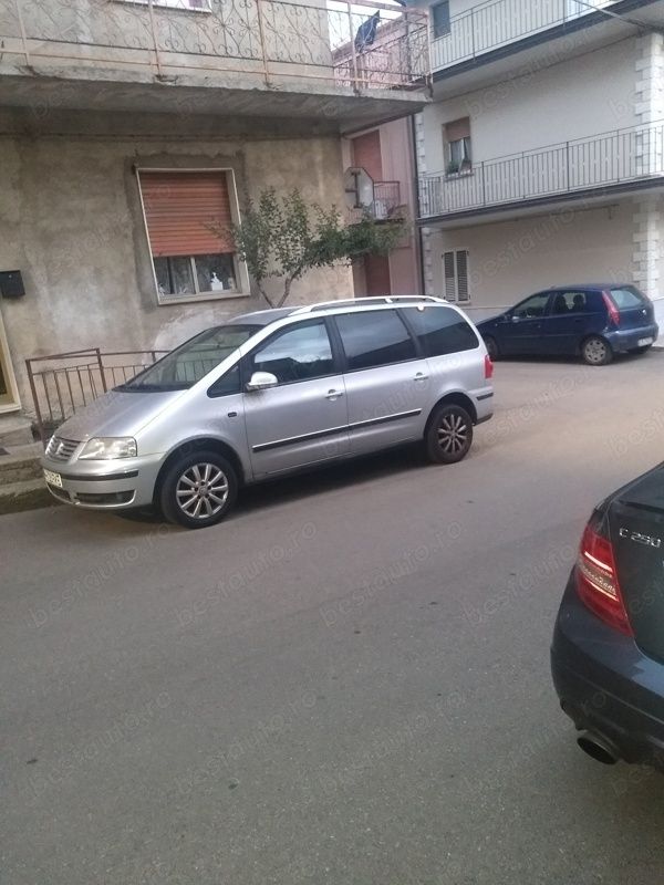 Utilizat 2006 VW Sharan Monovolum | 2.650 EUR (Preț OK) - Imagine 1/4