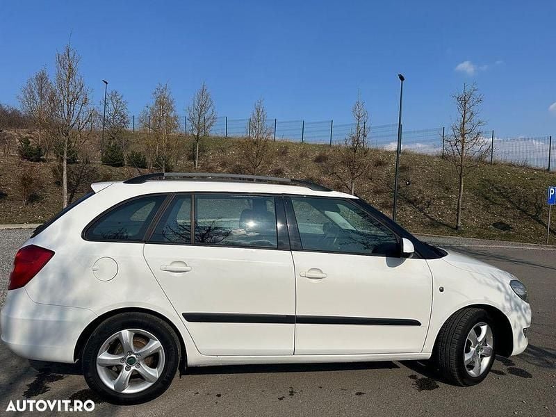 Second-hand Skoda Fabia GreenLine 75 CP (55 kW) 2012 Culoarealb Break
