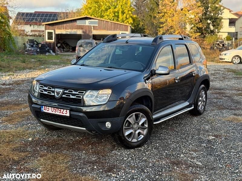 Culoarenegru Utilizat 2015 Dacia Duster Lauréate SUV | 8.200 EUR (Preț OK) - Imagine 1/4