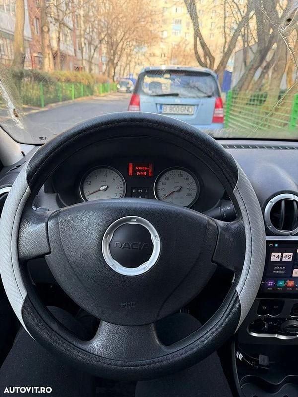 Second-hand Dacia Logan 87 CP (63 kW) 2009 Culoarerosu Berlinǎ