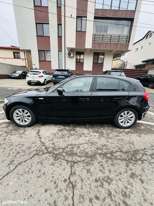 Second-hand BMW 118 143 CP (105 kW) 2008 Culoarenegru Hatchback