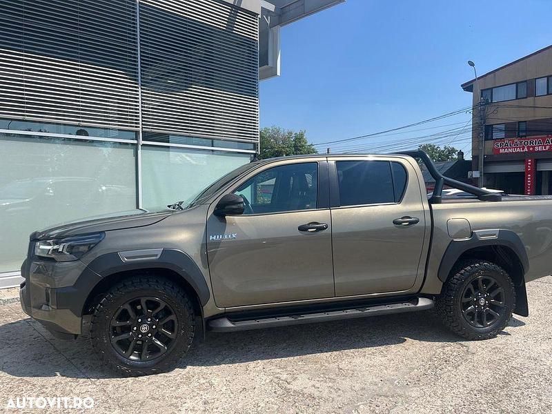 Second-hand Toyota HiLux 204 CP (150 kW) 2021 Bej Pickup