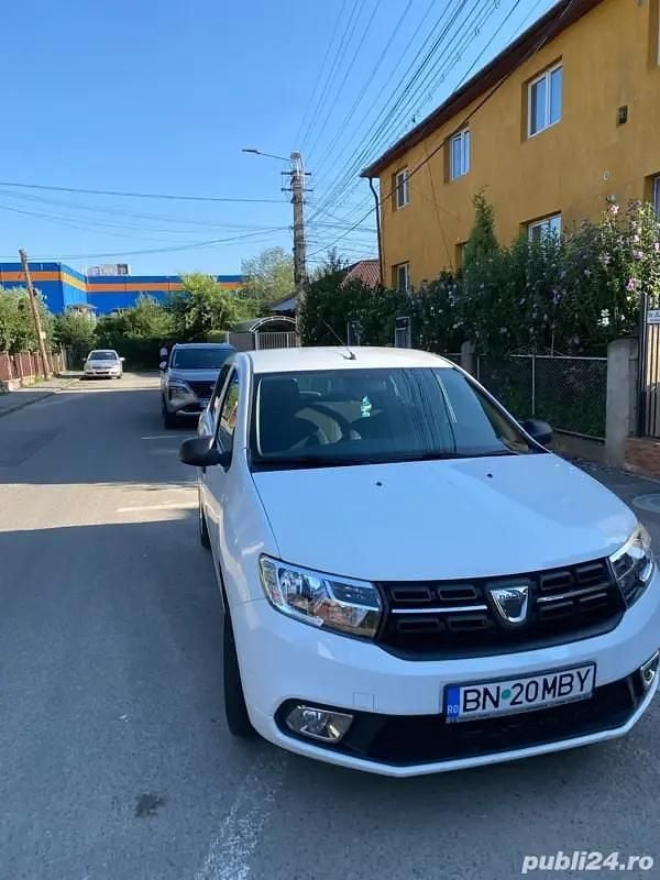 Alb Utilizat 2020 Dacia Sandero Hatchback | 6.200 EUR (Preț bun) - Imagine 1/4