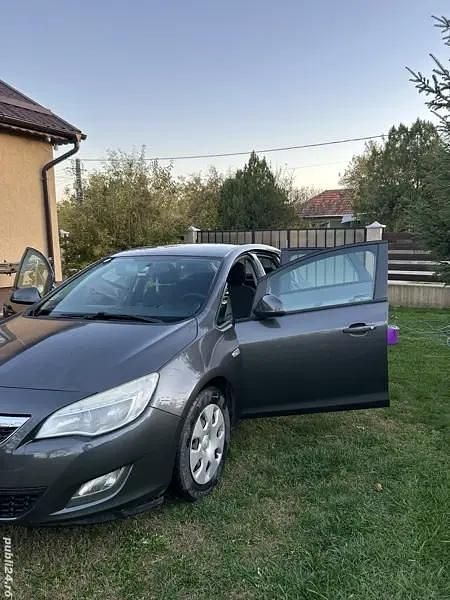 Second-hand Opel Astra 110 CP (80 kW) 2010