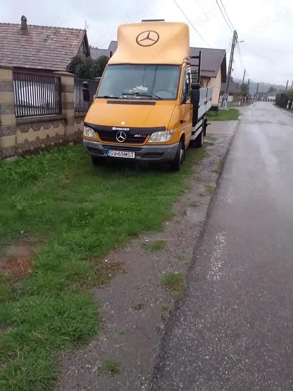 Second-hand Mercedes Sprinter 130 CP (95 kW) 2002 Van
