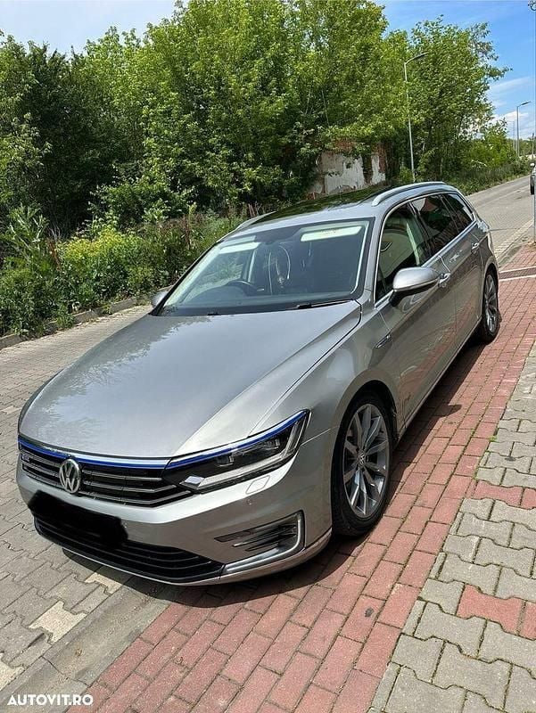 Argint Utilizat 2017 VW Passat GTE Break | 6.200 EUR - Imagine 1/4