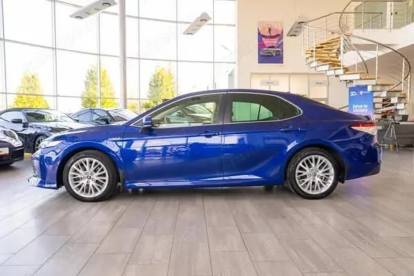 Second-hand Toyota Camry Business Edition 218 CP (160 kW) 2020 Albastru Berlinǎ