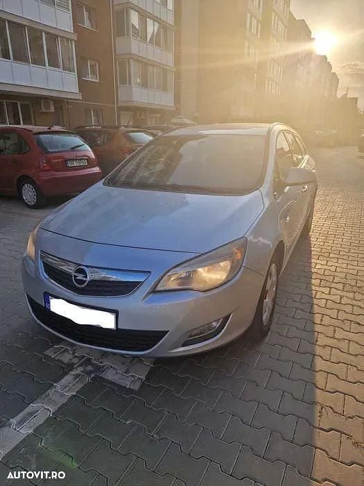Culoaregri Utilizat 2011 Opel Astra Break | 2.700 EUR (Preț bun) - Imagine 1/4