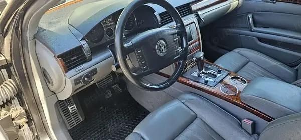 Second-hand VW Phaeton 300 CP (220 kW) 2006 Berlinǎ