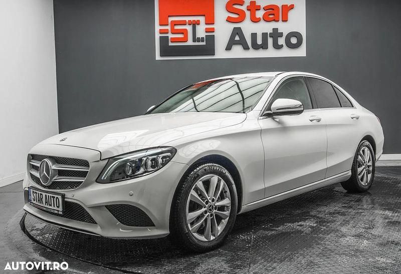 Culoarealb Utilizat 2019 Mercedes C220 Berlinǎ | 19.490 EUR (Super Preț) - Imagine 1/4
