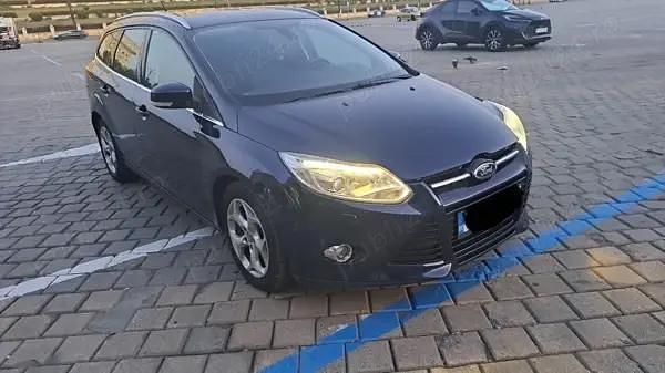 Second-hand Ford Focus Titanium 115 CP (84 kW) 2012 Albastru Break