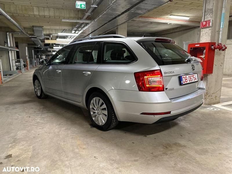 Second-hand Skoda Octavia Ambition 116 CP (85 kW) 2018 Culoareargint Break