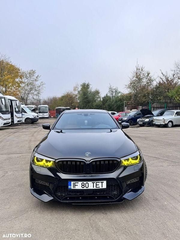 Culoarenegru Utilizat 2017 BMW 530 Sport Line Berlinǎ | 23.500 EUR (Preț OK) - Imagine 1/4