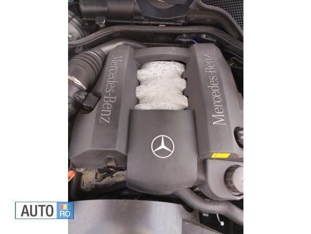 Second-hand Mercedes E320 220 CP (161 kW) 1997 Negru Berlinǎ