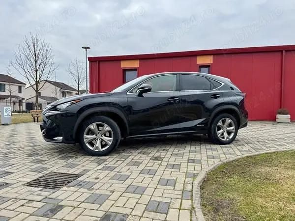 Second-hand Lexus NX300h E-FOUR Luxury Line 197 CP (144 kW) 2016 Negru SUV