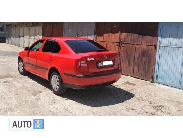 Second-hand Skoda Octavia 105 CP (77 kW) 2006 Rosu Hatchback