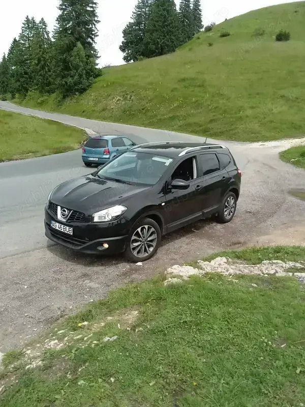 Negru Utilizat 2011 Nissan Qashqai +2 SUV | 8.500 EUR (Preț OK) - Imagine 1/2