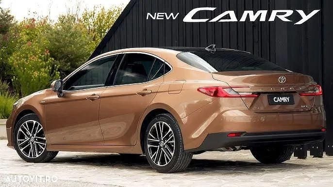 Culoaremaro Nouă 2025 Toyota Camry Berlinǎ | 45.334 EUR - Imagine 1/4