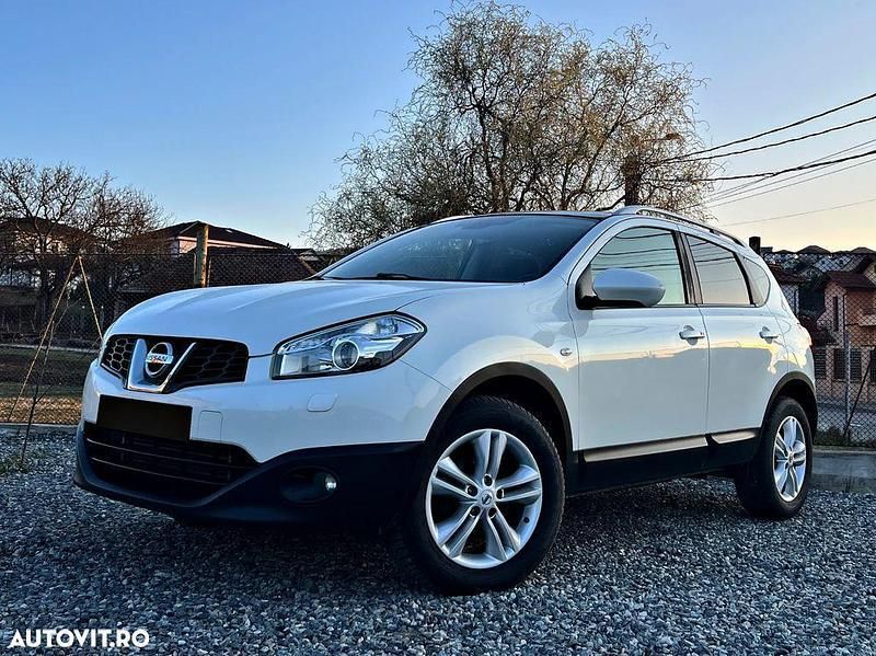 Alb Utilizat 2013 Nissan Qashqai Tekna SUV | 7.700 EUR (Preț OK) - Imagine 1/4