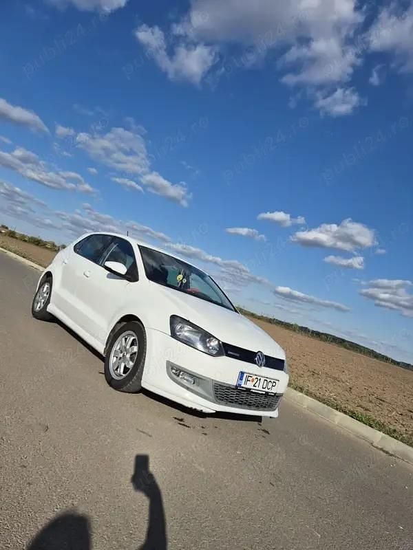 Utilizat 2010 VW Polo Hatchback | 3.500 EUR (Preț bun) - Imagine 1/4