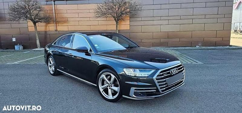 Culoarenegru Utilizat 2018 Audi A8 Comfort Berlinǎ | 37.899 EUR (Puțin scump) - Imagine 1/4