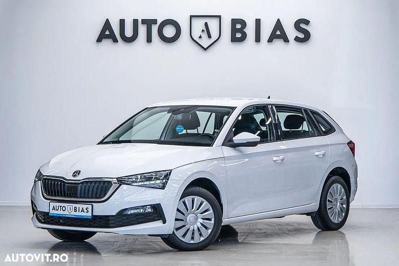 Culoarealb Utilizat 2020 Skoda Scala Style Hatchback | 9.990 EUR (Puțin scump) - Imagine 1/4