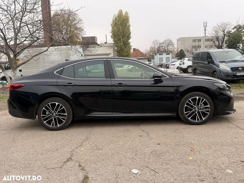 Culoarenegru Utilizat 2025 Toyota Camry Berlinǎ | 23.500 EUR - Imagine 1/4