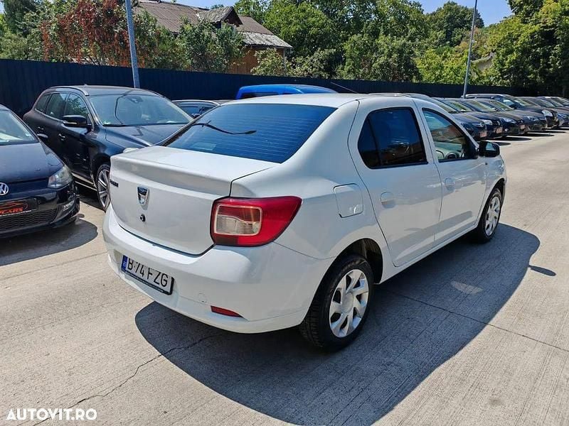 Second-hand Dacia Logan Lauréate 73 CP (53 kW) 2016 Alb Berlinǎ