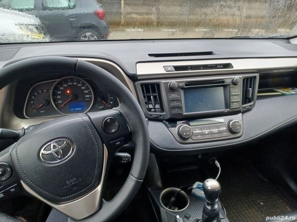 Gri Utilizat 2015 Toyota RAV4 SUV | 11.700 EUR (Preț OK) - Imagine 1/4