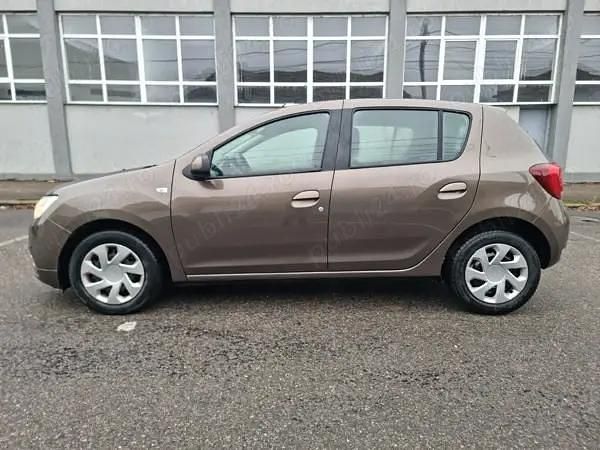 Second-hand Dacia Sandero 90 CP (66 kW) 2019 Maro Hatchback