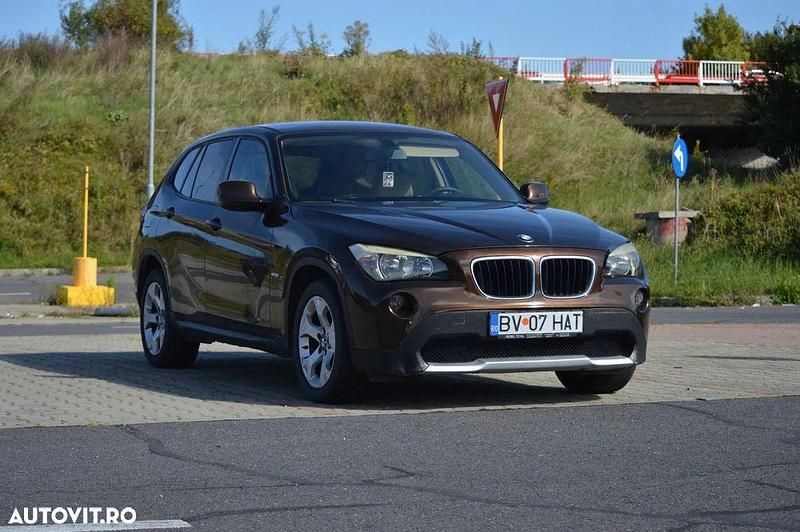 Culoaremaro Utilizat 2010 BMW X1 SUV | 5.400 EUR (Preț bun) - Imagine 1/4