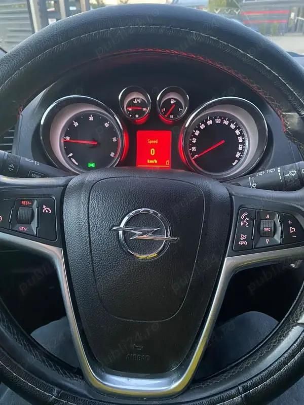 Second-hand Opel Insignia 130 CP (95 kW) 2010 Break