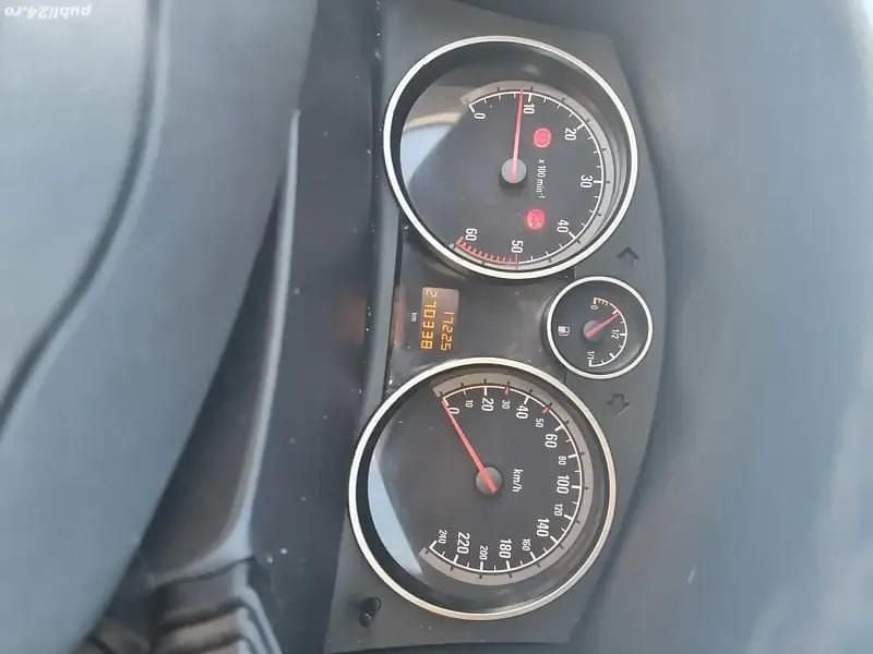 Verde Utilizat 2005 Opel Astra Berlinǎ | 1.450 EUR (Preț OK) - Imagine 1/4