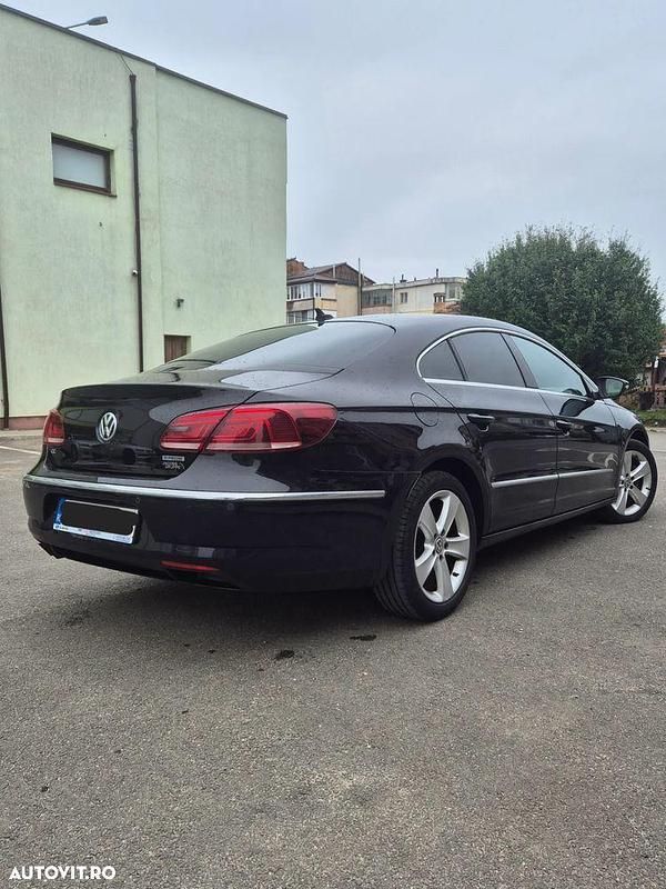 Second-hand VW Passat 140 CP (102 kW) 2012 Culoarenegru Coupe