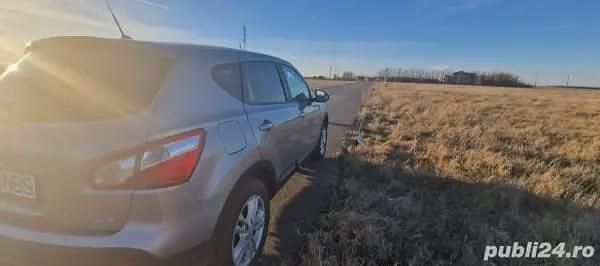 Gri Utilizat 2010 Nissan Qashqai SUV | 5.150 EUR (Preț OK) - Imagine 1/4