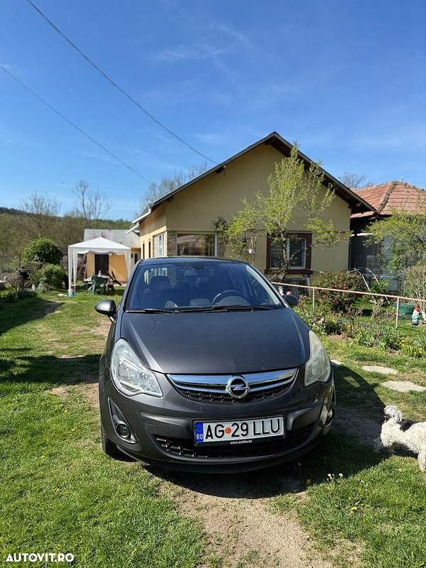 Culoaregri Utilizat 2012 Opel Corsa | 3.300 EUR (Preț OK) - Imagine 1/4