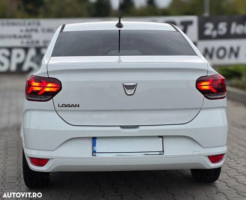 Culoarealb Utilizat 2022 Dacia Logan Berlinǎ | 10.900 EUR (Preț OK) - Imagine 1/4