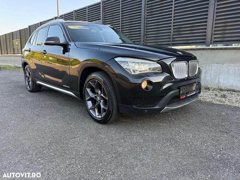 Culoarenegru Utilizat 2015 BMW X1 xLine SUV | 9.850 EUR (Super Preț) - Imagine 1/4