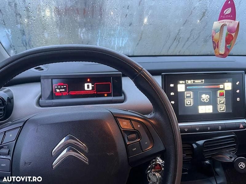 Culoareverde Utilizat 2015 Citroën C4 Cactus Feel Hatchback | 9.100 EUR (Scump) - Imagine 1/4