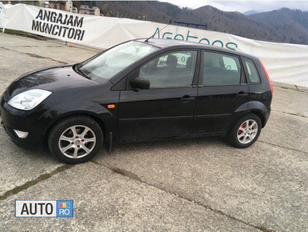 Second-hand Ford Fiesta 70 CP (51 kW) 2002 Hatchback