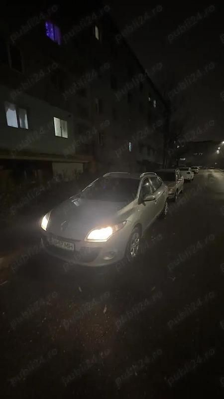 Second-hand Renault Mégane III 105 CP (77 kW) 2011 Gri Break