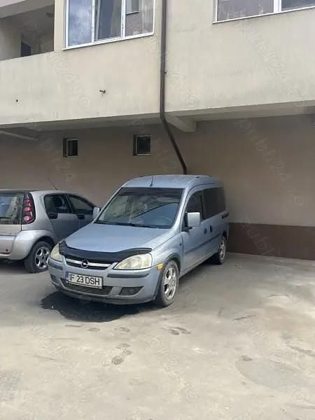 Utilizat 2006 Opel Combo Monovolum | 6.000 EUR - Imagine 1/4