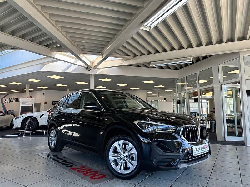 Utilizat 2020 BMW X1 Sport Line SUV | 27.910 EUR - Imagine 1/1
