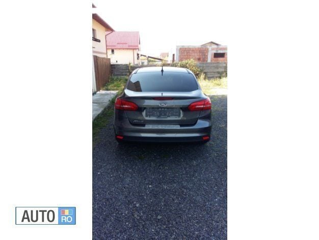 Second-hand Ford Focus 115 CP (84 kW) 2015 Gri Berlinǎ