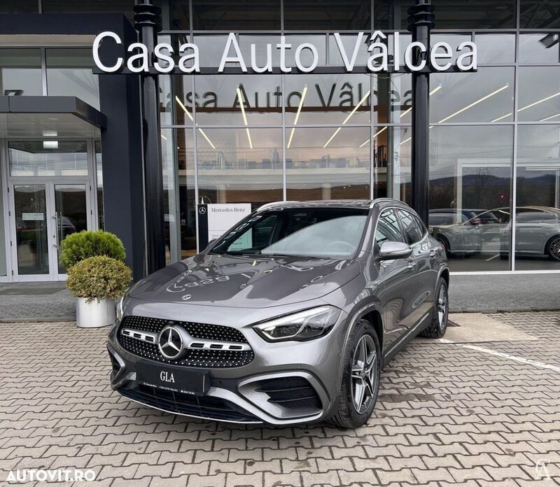 Gri Utilizat 2024 Mercedes GLA200 SUV | 51.980 EUR - Imagine 1/4