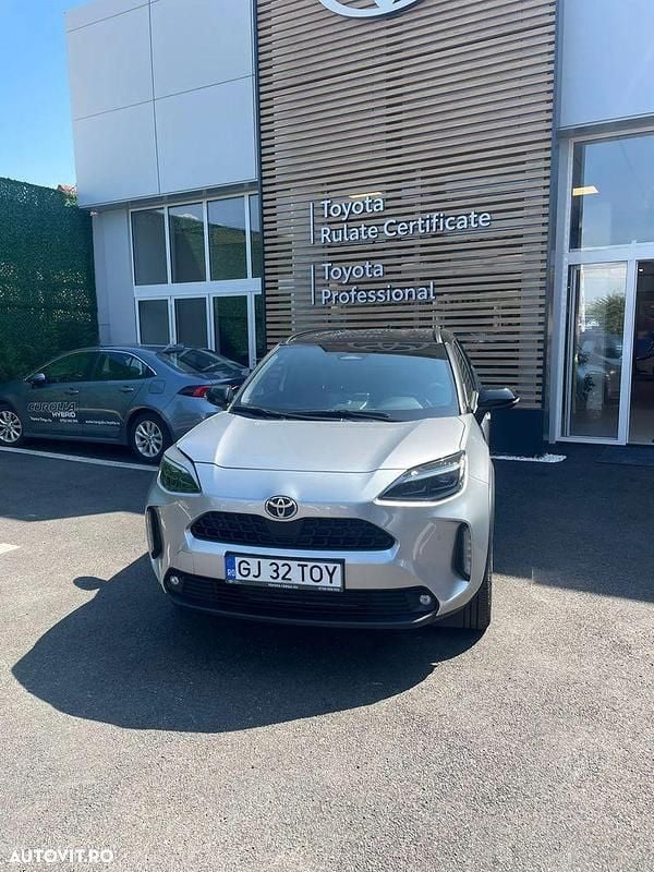 Culoaregri Utilizat 2024 Toyota Yaris Cross SUV | 27.990 EUR (Preț OK) - Imagine 1/4